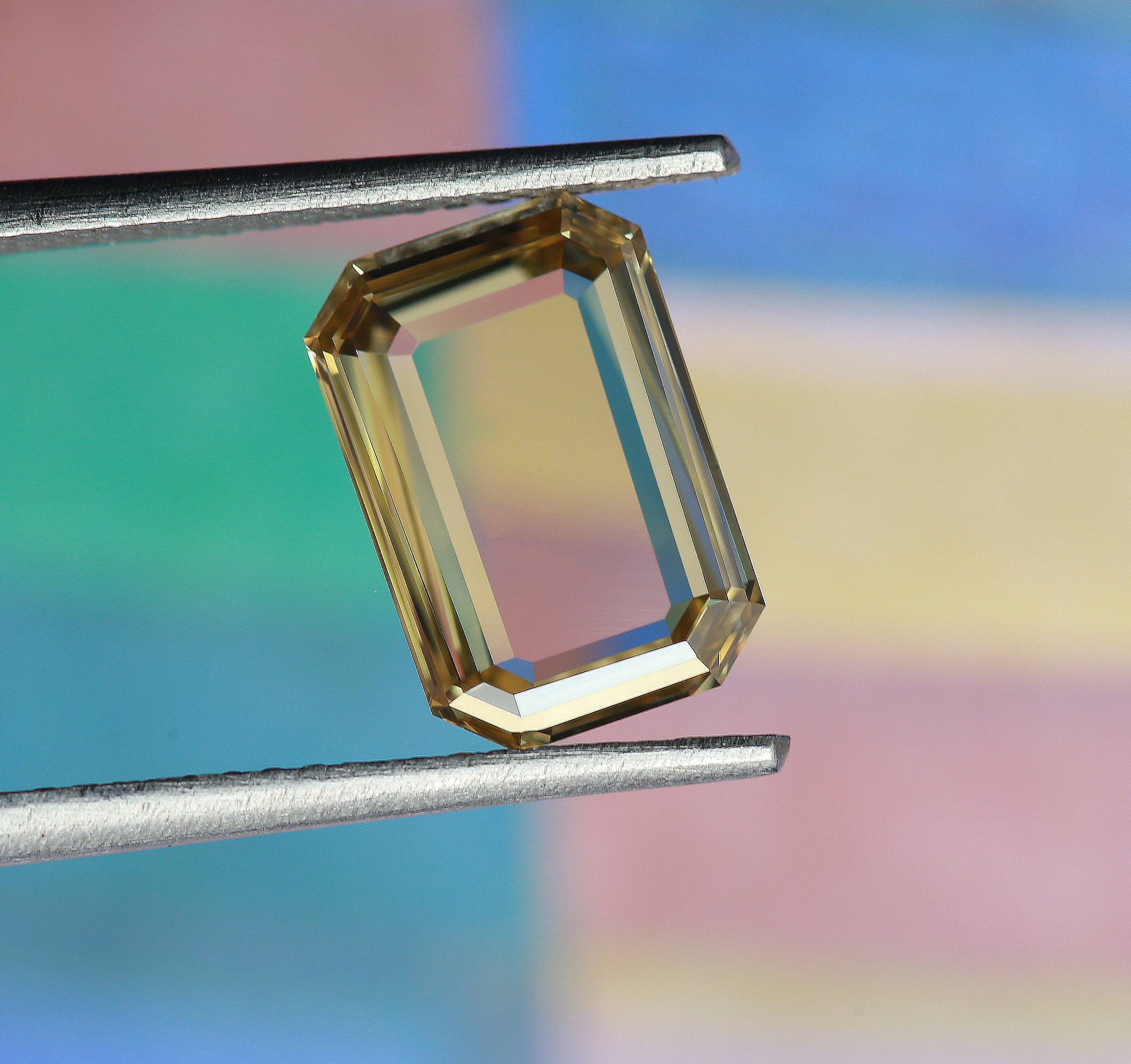 yellow diamond