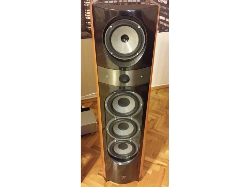 Focal Electra 1037 BE with Soundcare SuperSpikes