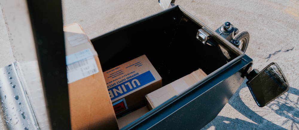 Front loading cargo bike with boxes