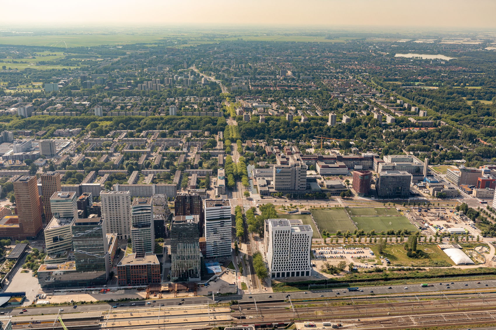 Het start- en eindpunt van de Amstelveenlijn: Station Zuid. Het start- en eindpunt van de Amstelveenlijn: Station Zuid.