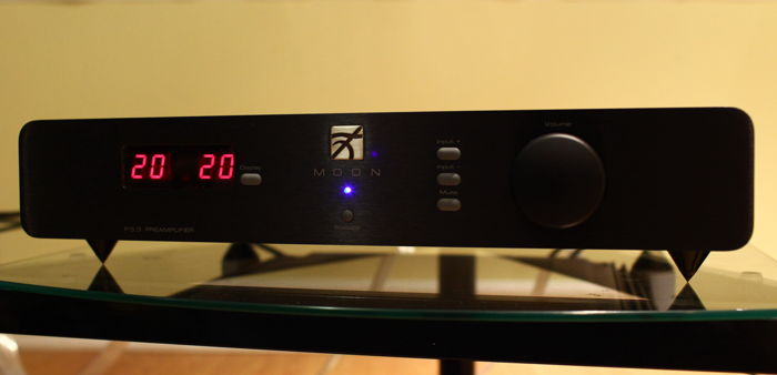 SIMAUDIO P5.3 preamplifier in mint condition (9/10)