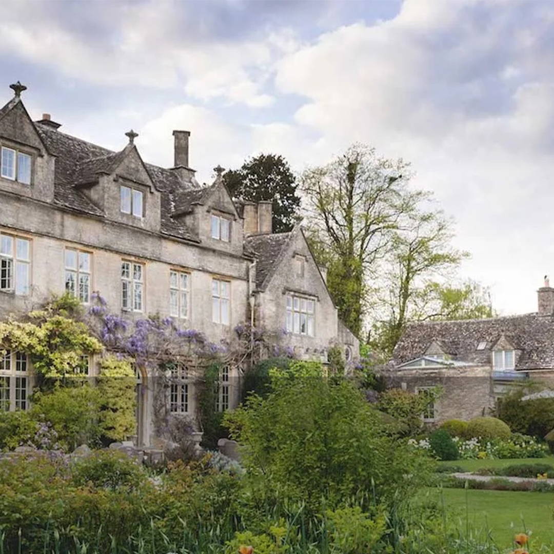 Medicetics, Leading Aesthetic Clinic at Barnsley House Cirencester. Book botos, mole removal and more