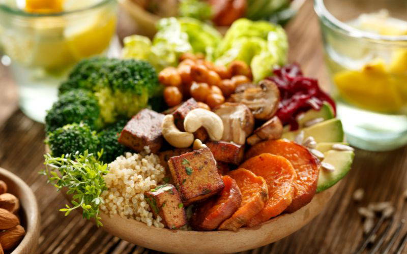 What Sets Effective Diets Apart?