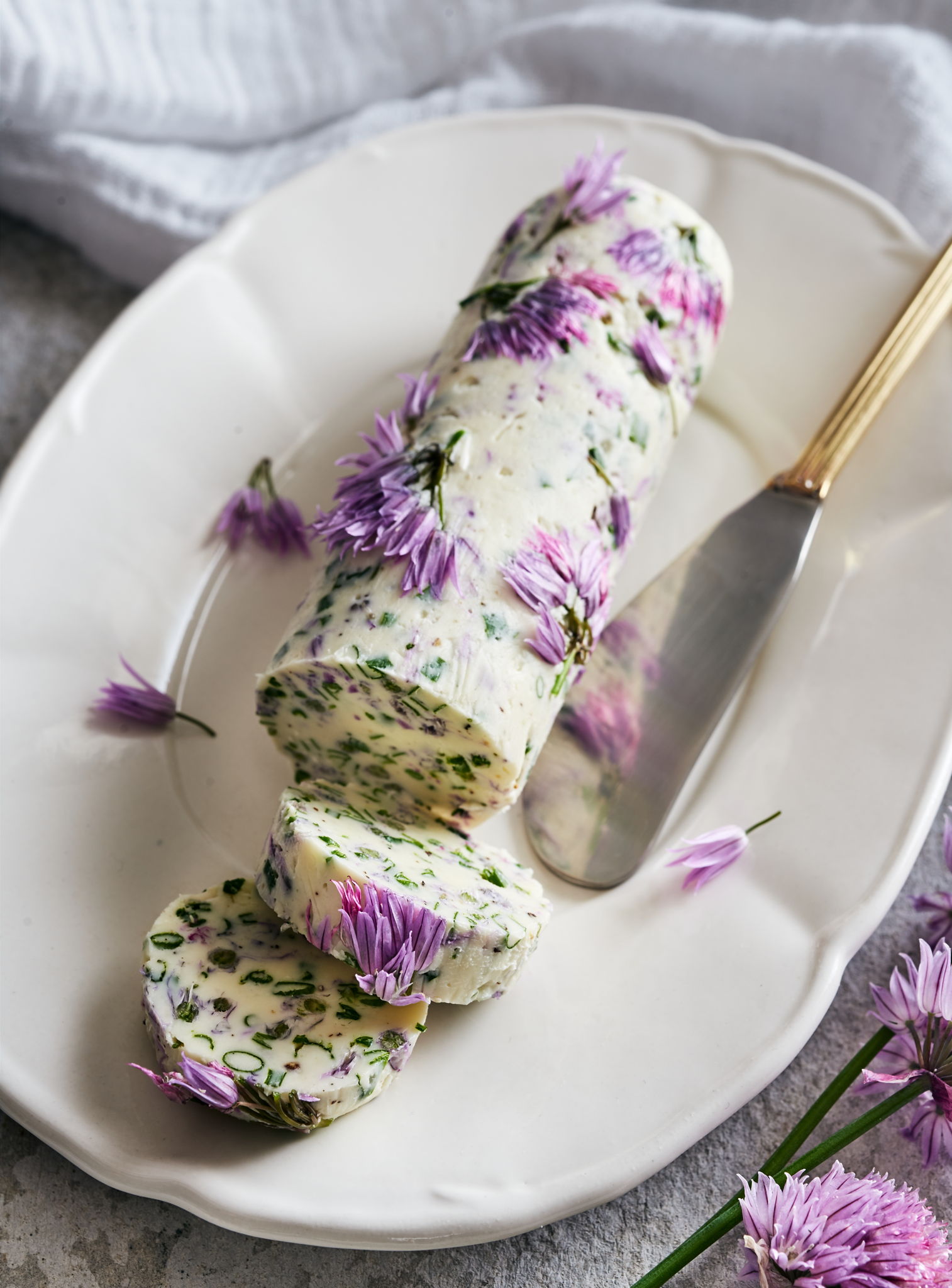 Chive Blossom Butter | RICARDO