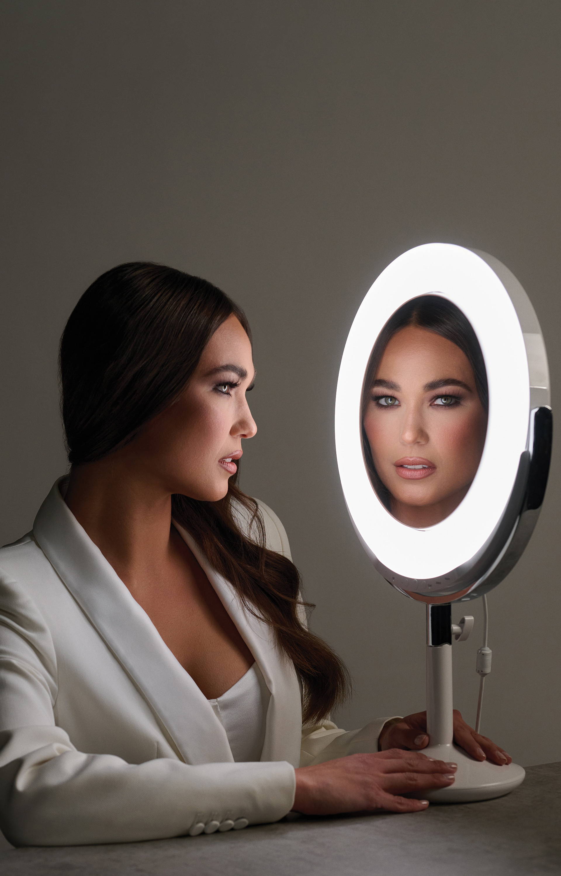 Ilios Lighting Makeup Mirror with Light Ring lighted mirror 5x 1x 10x luxury hollywood vanity 