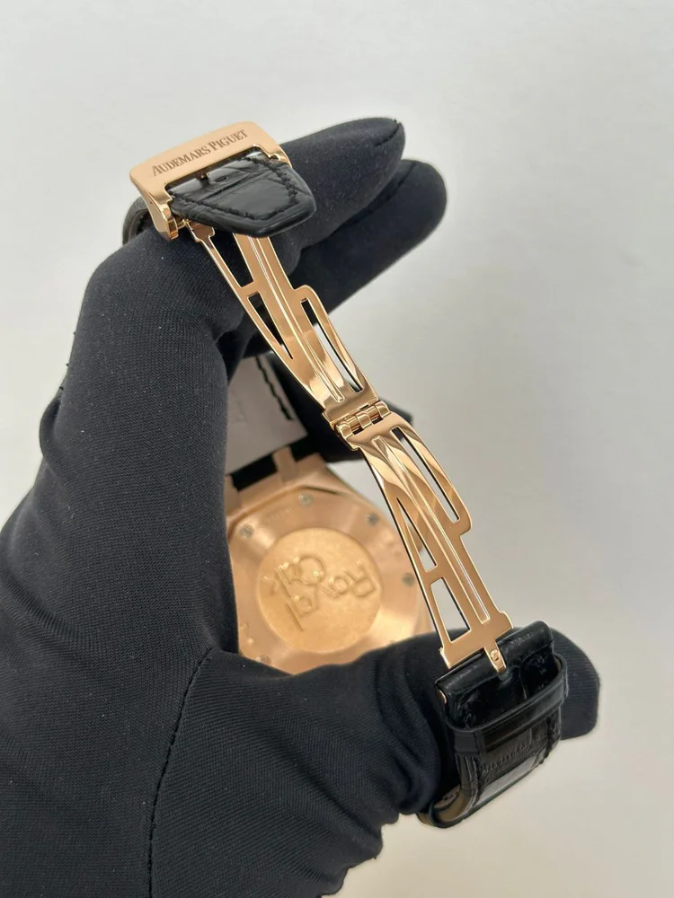 Day-Date Rose Gold Box and Papers 2015