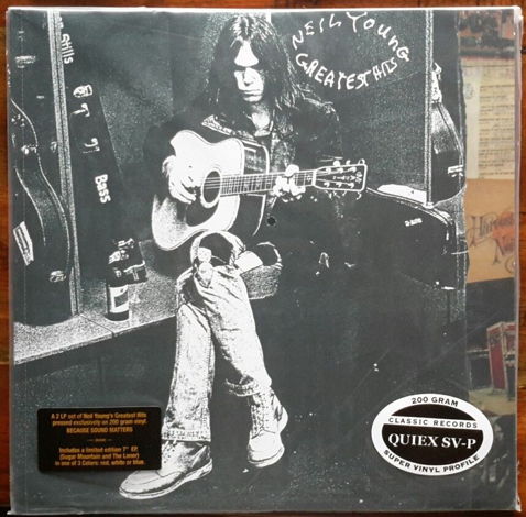 Neil Young - Greatest Hits with 7" Colored Vinyl single...