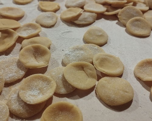 Corsi di cucina Asti: Non solo ravioli: scopri le Curtzele astigiane!