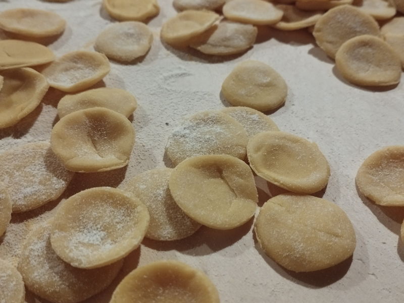 Corsi di cucina Asti: Non solo ravioli: scopri le Curtzele astigiane!