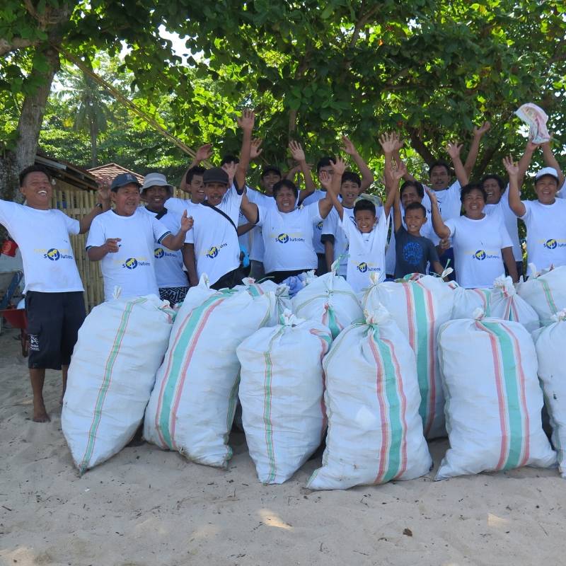 Ocean Spirit Clean-up Team Indonesien