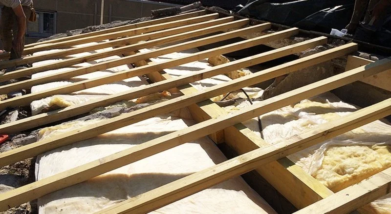 Rénovation d’une charpente traditionnelle à Menton — CEG TOITURE, couvreur à Nice