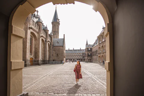 Highlights of Rotterdam, Delft, and The Hague Small Group Tour