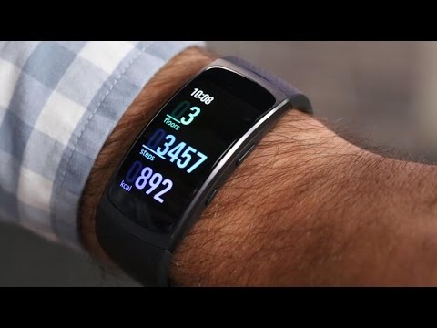 Samsung Gear Fit2 vs Fitbit Versa 