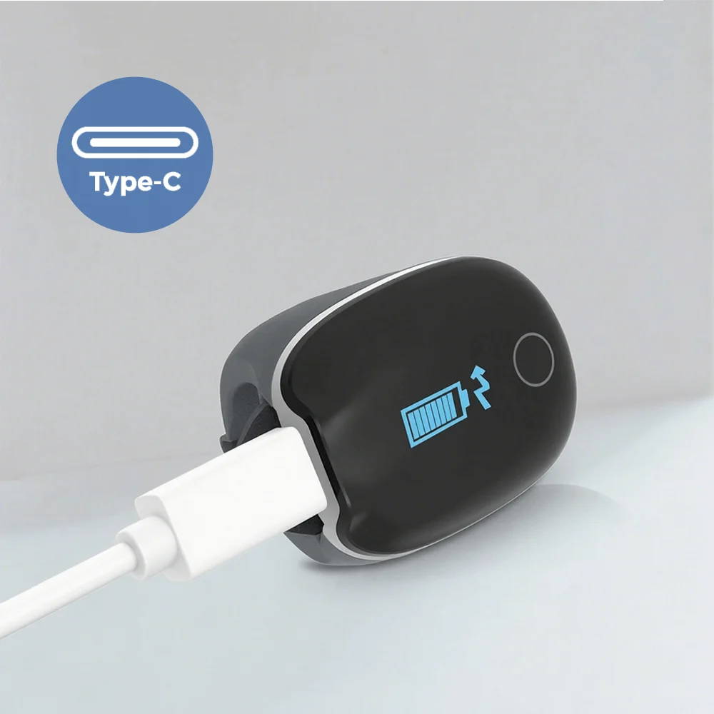 Wellue O2Ring-S smart ring pulse oximeter charging via Type-C USB cable