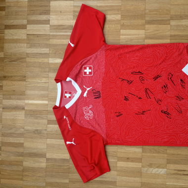2018-20 Schweiz Nati Trikot Signierte Size M