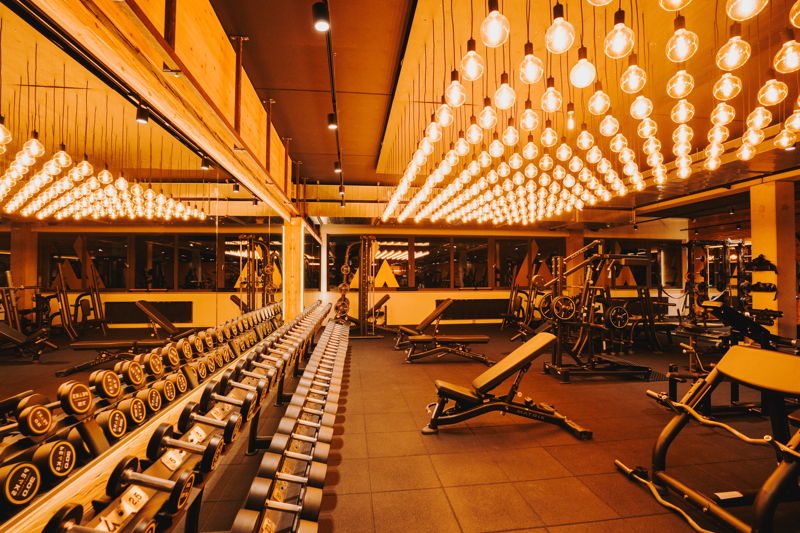 Eröffne dein eigenes Fitnessstudio mit Wellness und Sauna