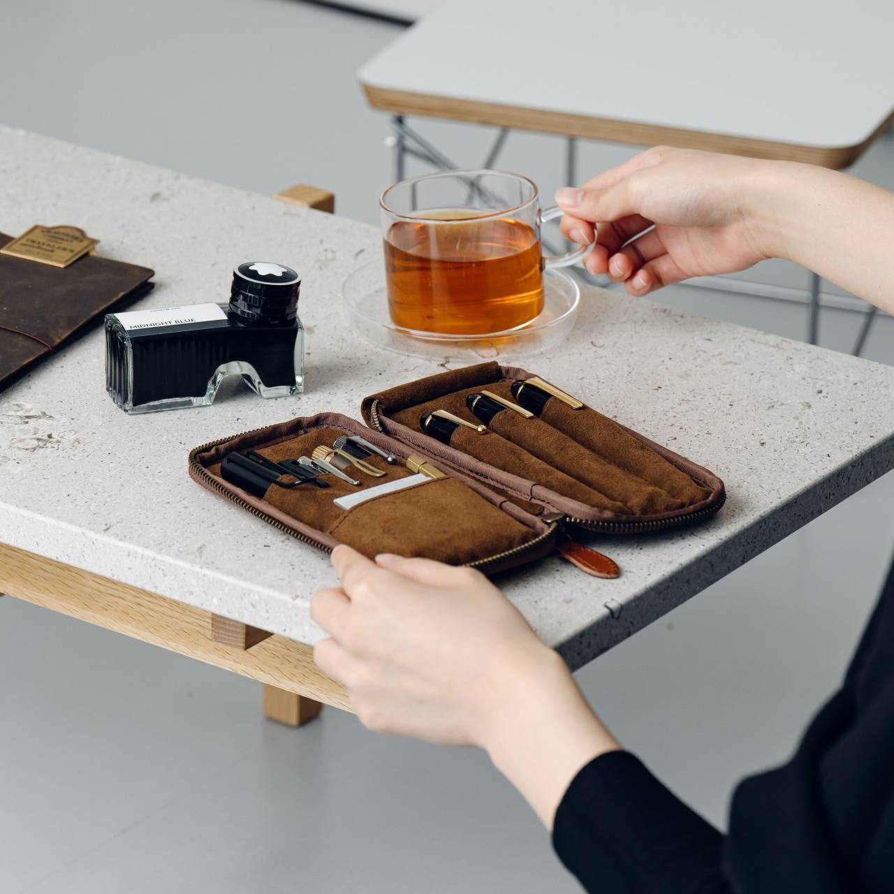 Pre-order] Zip pencil case for those who are particular