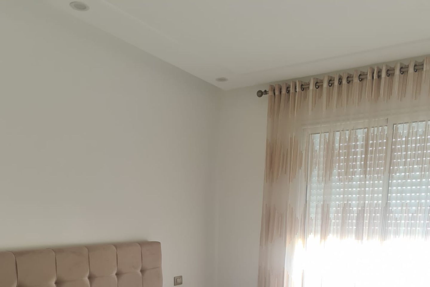 slider-image