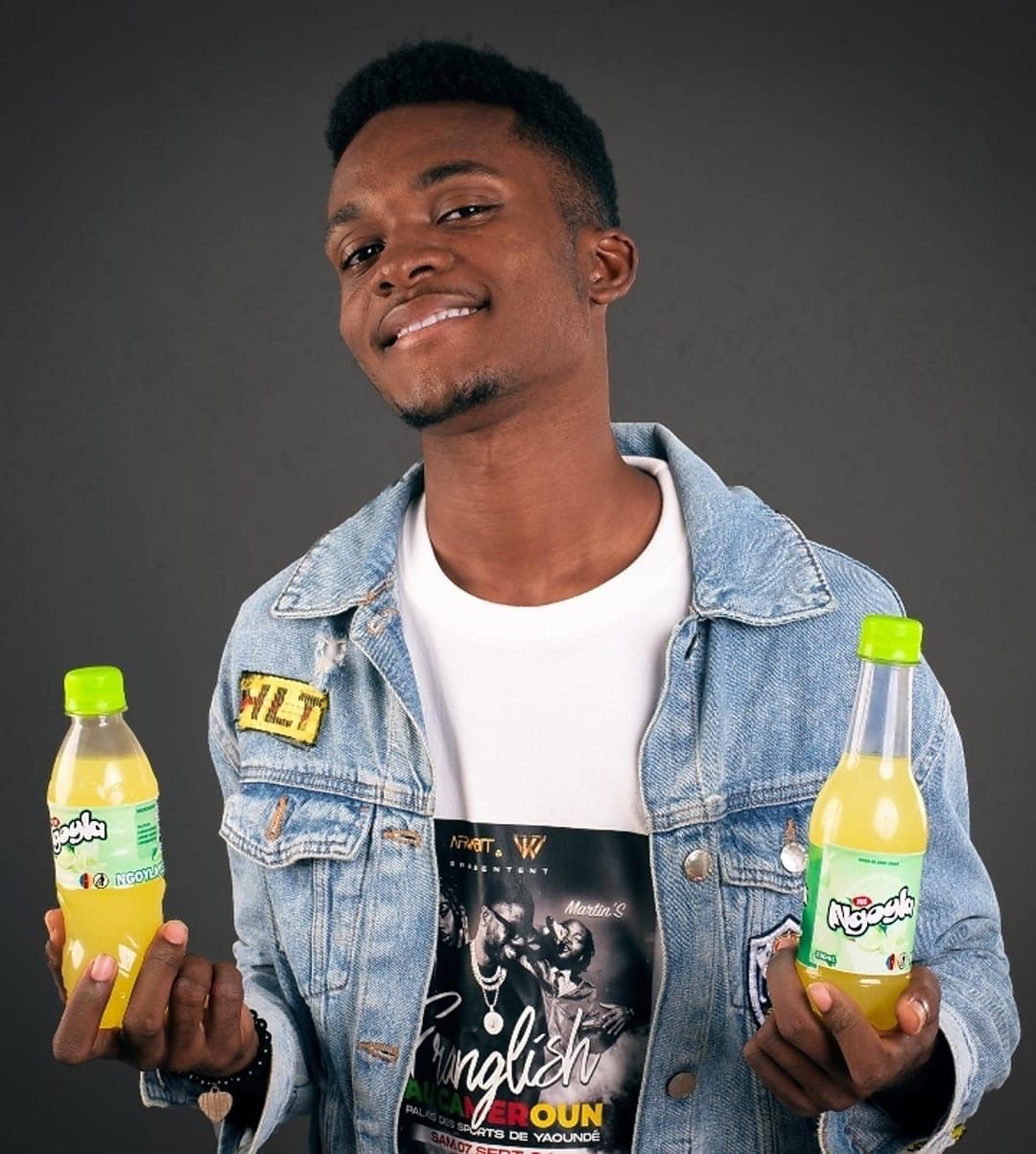 Emmanuel ( jus NGOYLA ).