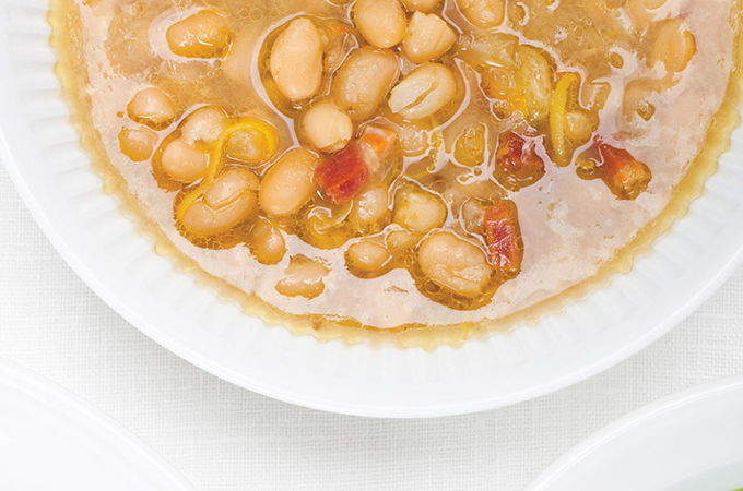 Soupe aux haricots blancs et zeste de citron