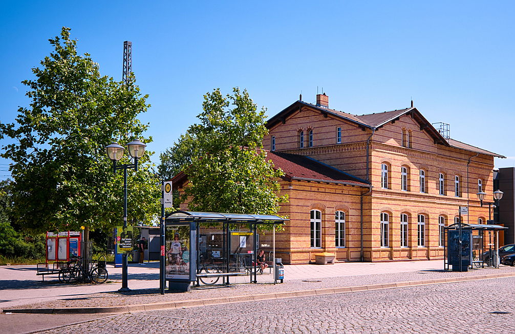  Berlin
- Bahnhof