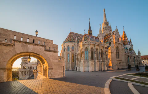 Budapest in a Day Private Luxury Sightseeing Tour