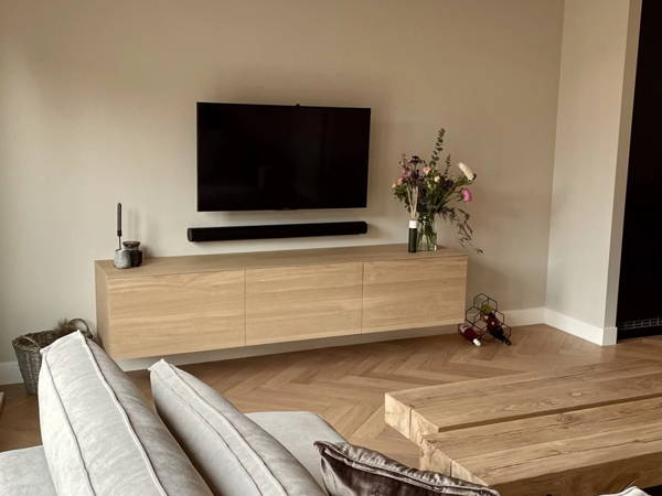 TV-meubels op maat, klantproject Houtenmeubelshop
