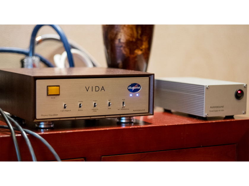 Aurorasound VIDA - LCR type phono stage  - New review on 6moons.com