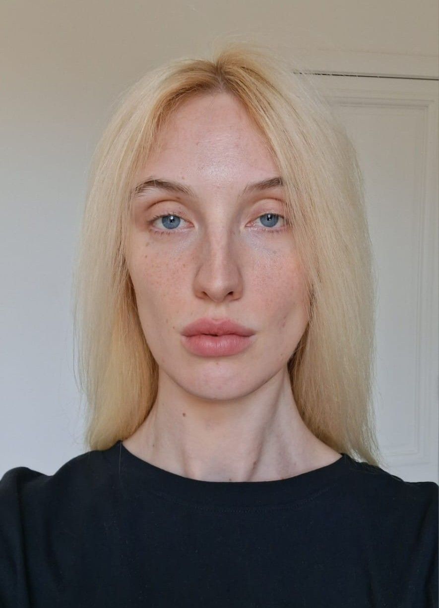 YANA VAN GLABEKE