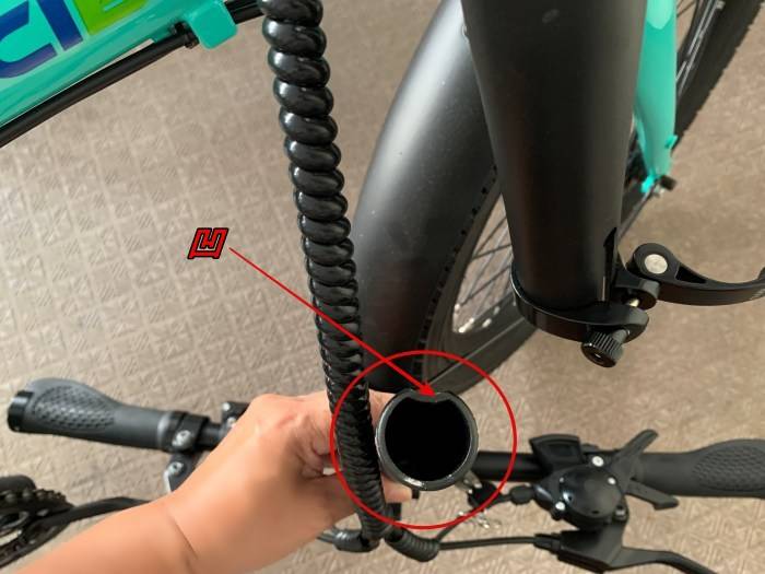 折りたたみ自転車のハンドルポスト