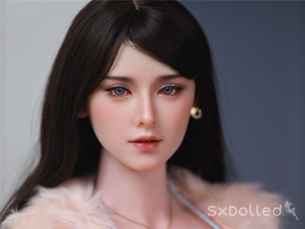 Why Every Sex Doll Owner Should Learn How To Apply Makeup | SxDolled