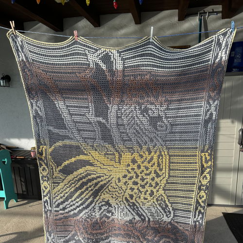 Boek Draak; In elkaar grijpende gehaakte deken