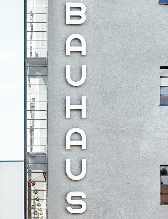 Hamburg - Bauhaus vereint Funktionalität mit Kunst. So entstehen die perfekten Möbel für Ihr Zuhause.