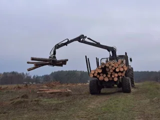  Składowanie drewna z wycinki w km 3+720