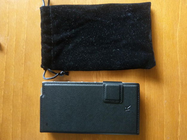 AR-M2 Player with Pouch