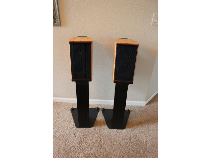 Sonus Faber Cremona Auditor W/Stands Ex.Cond Shipping/PP Included