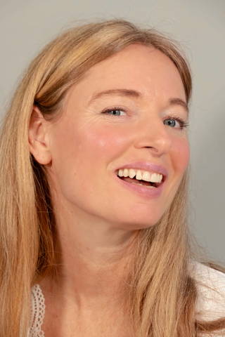 Angèle Roelofs