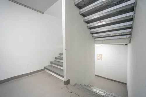 Intérieur d'un box à Paris