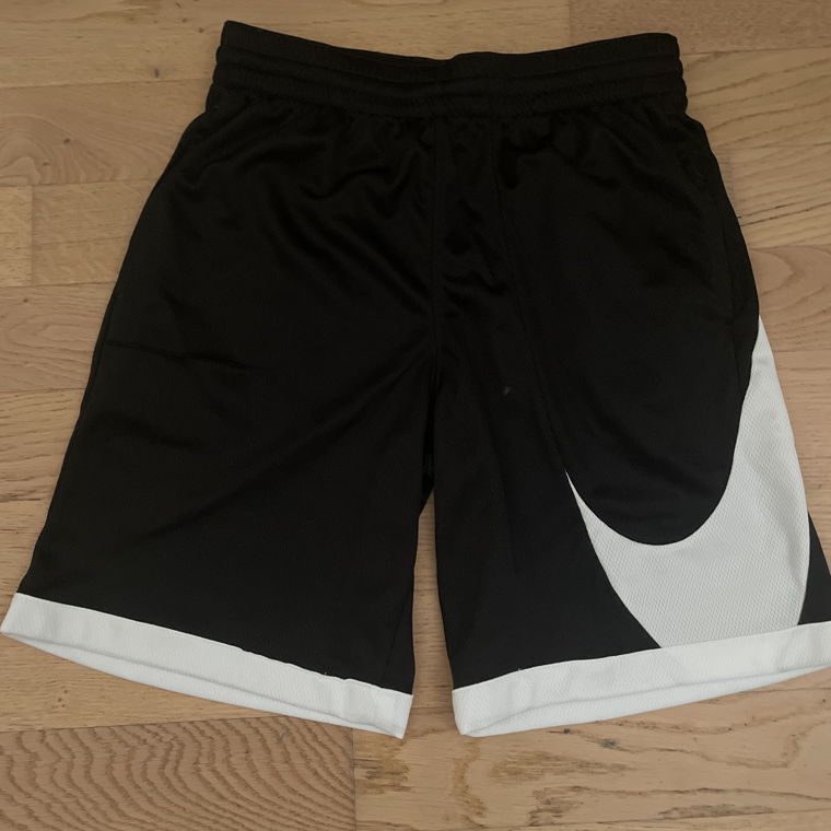 Short Nike garçon 