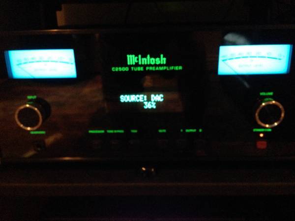 McIntosh C2500 Like new, Less Than 30 Days Old