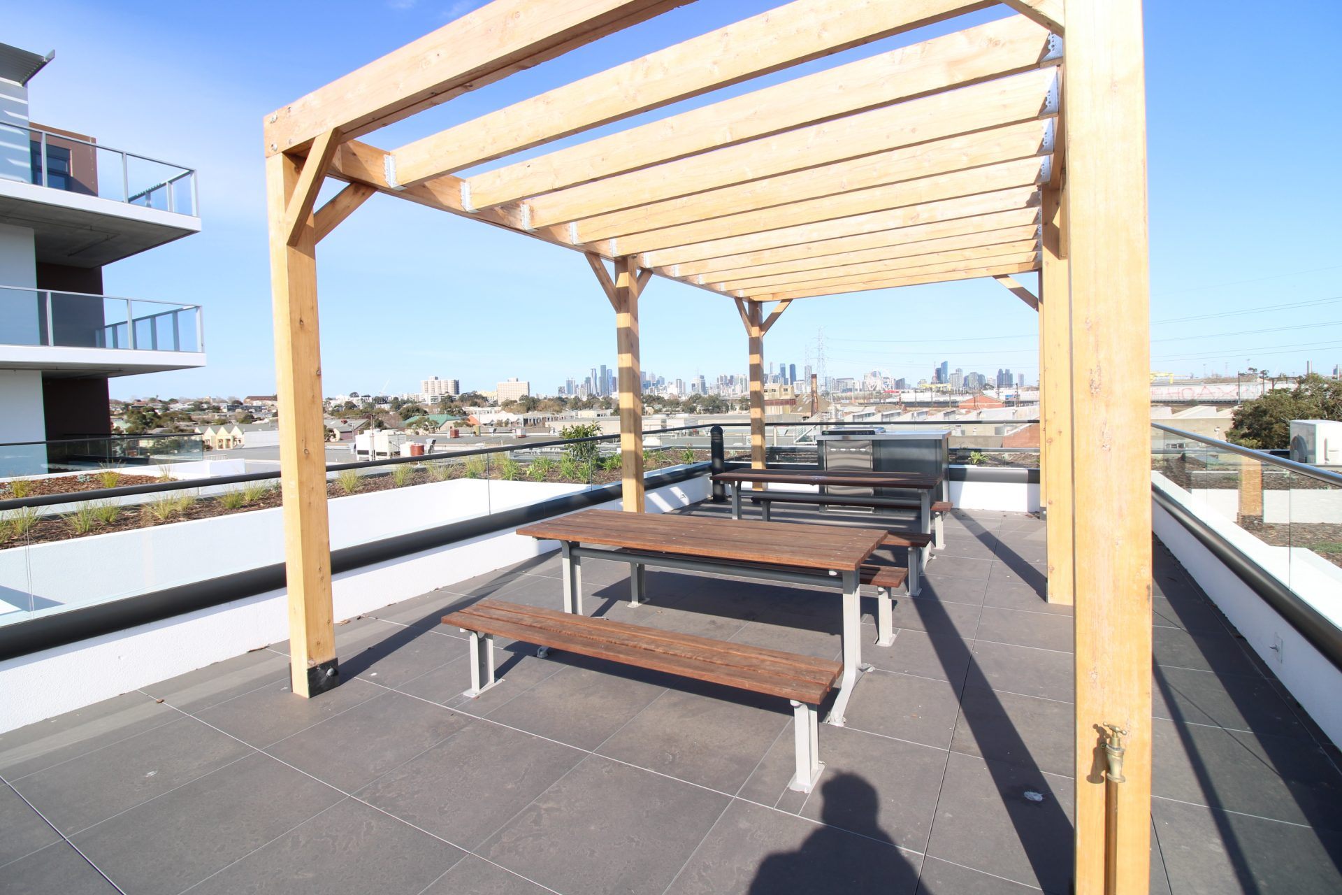 FOR LEASE - Take Your Riverside Place With This Stunning 2-Bedroom 2-Bathroom inc. Study - Image 15