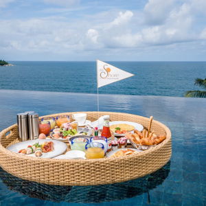 Resort Floating Breakfast