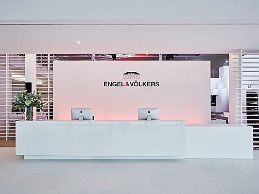 Zürich
- Headquarter Engel & Völkers Frontdesk