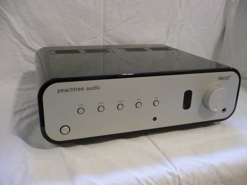 Peachtree Audio DECCO 65 Integrated Amp/Pre-amp/DAC/Headphone amp.