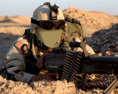 Фотошоп PSD исходник для монтажа - американский солдат в засаде