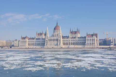 Private day trip from Vienna to Budapest and back in english