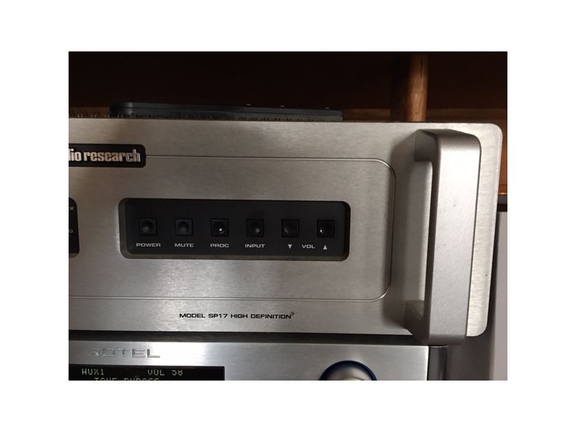 AUDIO RESEARCH SP 17 PREAMPLIFIER SILVER.MUCH LOWER PRICE!!!