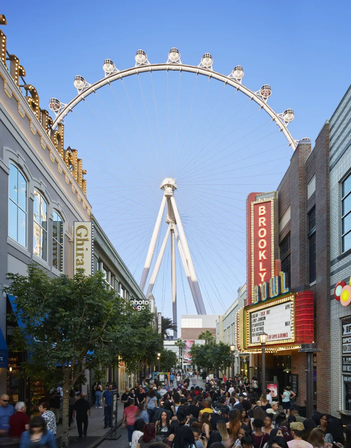 The LINQ Promenade Uploaded on 2022-01-31