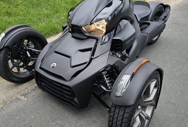 2025 CAN-AM RYKER 600 ACE motorcycle for rent near Bloomington, MN