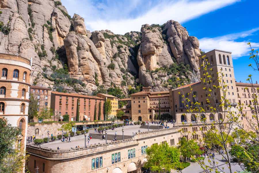 Montserrat Guided Tour with Round-Trip Bus Transfer from Barcelona - photo 4